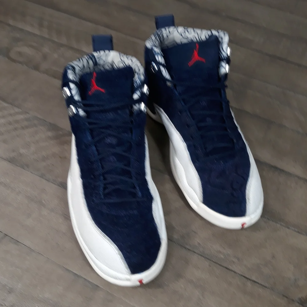 Nike Air Jordan 12 International Flight Sneakers Sz 8 - Picture 5 of 6